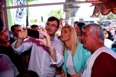 Magario fue a Morón a acompañar al candidato local: críticas a Macri, Vidal y Tagliaferro