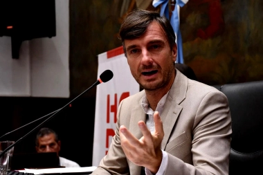 Apuntan a Ghi por realizar una “persecución ideológica” en Morón y apartar a funcionarios de su cargo