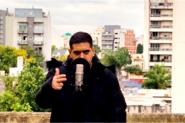 Leuman estrenó una nueva canción de cumbia titulada: "Tenés Todo" junto a DJ Manuso