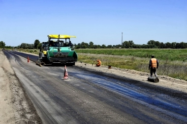 Kicillof anunció la repavimentación de la ruta 215 entre Monte y Cañuelas