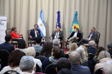 Con presencia de Salvador y Garro, comenzó el Encuentro Regional Sociedad Civil en Red
