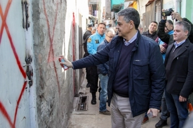Clausuran tres búnkeres de venta de droga en el “pasillo de la muerte” del Barrio Zavaleta 21 24