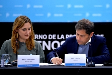 Kicillof y gremios estatales acordaron nuevo régimen de licencias parentales