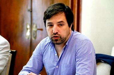 Kreplak avisó que el barbijo continuará siendo obligatorio durante marzo y abril