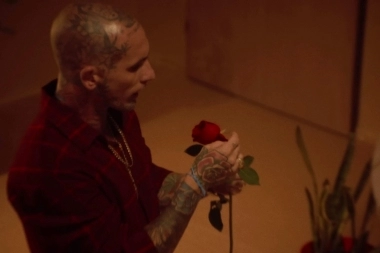 Ke Personajes trae sentimientos y nostalgia al verano con el estreno de “Echar de Menos”