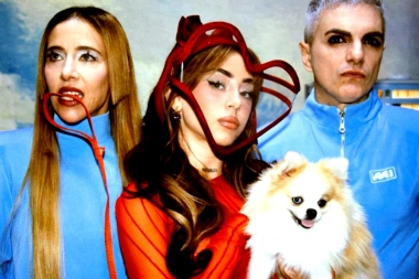 Para estrenar “Hace Rato”: Miranda! se fusiona con Nicki Nicole en un video surrealista