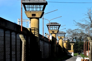 Autorizan a familiares de detenidos a llevar alimentos y medicamentos a las cárceles bonaerenses