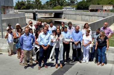 Con agradecimiento a Macri, Vidal inauguró obra para evitar inundaciones en La Plata
