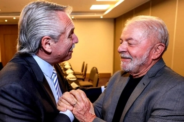 Alberto Fernández visitó a Lula y prometió “institucionalizar” el vínculo entre países