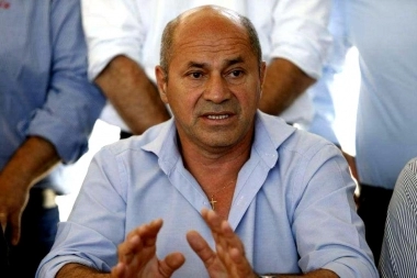 Intendente de la Tercera firmó otra suba salarial para municipales y logró el 100% de aumento