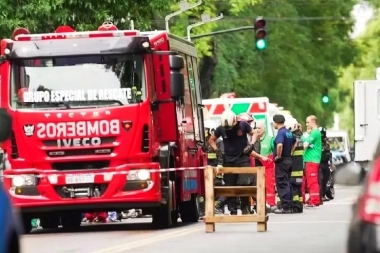 Derrumbe mortal: una mujer de 75 años murió cuando se cayó una medianera sobre su vivienda