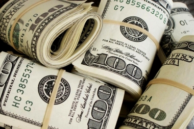 ¡Que alguien lo detenga!: el dólar subió de nuevo y cerró arriba de los 40 pesos