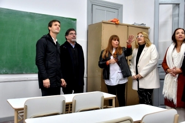 Mantegazza y Sileoni supervisaron obras en la Escuela Primaria N°1 de San Vicente