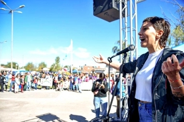 En el 22° Aniversario de La Matera, Mayra Mendoza se diferenció del gobierno de Macri