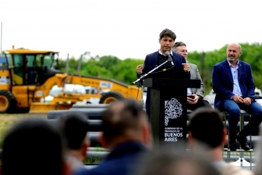 Kicillof inauguró la construcción de una planta potabilizadora en La Plata