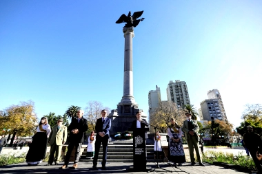 Kicillof y Alak inauguraron las obras de remodelación de Plaza Italia en La Plata