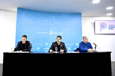Ministros bonaerenses afirmaron que el gobierno de Milei provocó un “indrustricidio” y “agroindustricidio”