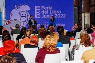 Feria del libro en Junín: Petrecca destacó la libertad de expresión y pluralidad de voces