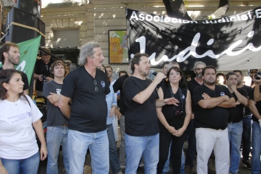 Conflicto salarial: judiciales bonaerenses retoman jornadas de huelga en reclamo de paritarias