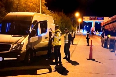 De dónde salieron: Gendarmería encontró 10 millones durante un operativo de control vehicular