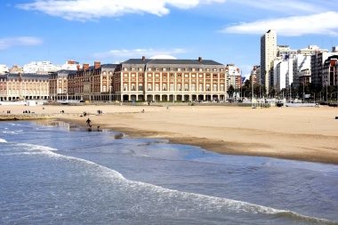 Turismo: según Gastronómicos de Mar del Plata, el fin de semana largo fue "muy flojo"