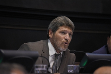 Castelló apuntó contra intendentes peronistas por la eliminación de impuestos en tarifas