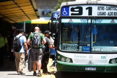 Reclamos por subsidios: colectivos del AMBA funcionan al 50% y avecinan subas drásticas