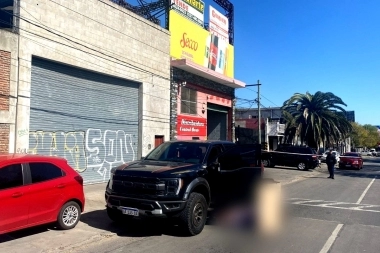Sicarios sueltos en Castelar: asesinaron a un empresario en la puerta de su distribuidora