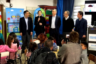 Con críticas al kirchnerismo, Macri y Vidal lanzaron el programa “Aprender Conectados”