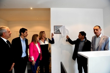Avanza el plan 6x6: Kicillof inauguró obras en Cañuelas