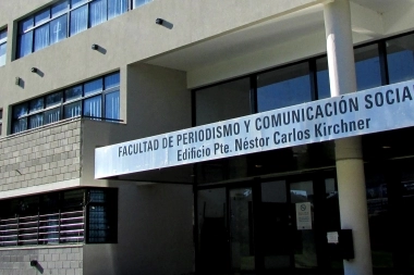 Video: otra vez piñas e insultos en la Facultad de Periodismo de La Plata