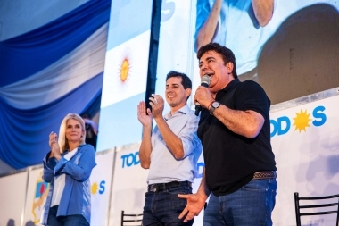 En plena interna de candidaturas, Wado de Pedro se mostró con Magario y Espinoza en La Matanza