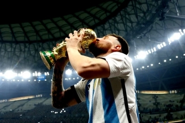 Trofeo de la copa del mundo: por qué hay una versión “replica” y una “original”