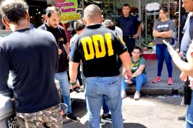 Se habría hecho pasar por policía para secuestrar a un trapito y cobrar una deuda