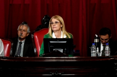 Magario defendió al campo y cruzó a Milei por la suba del gasoil: “Perjudica a la producción”