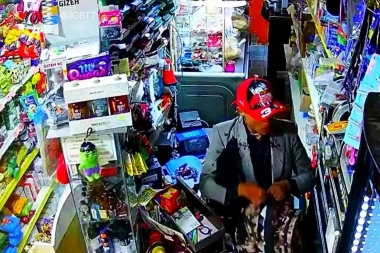 Salvaje suelto: robó un maxikiosco luego de golpear al encargado que terminó en el hospital