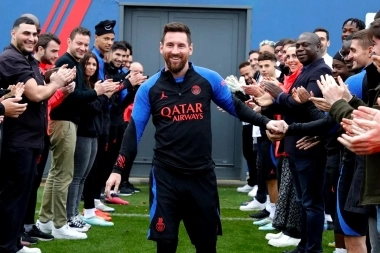 El emotivo recibimiento de Messi en su retorno al Paris Saint Germain