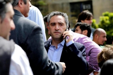 Larroque exigió “ganar la calle” y “organizar la militancia” para impedir que salga la Ley Bases