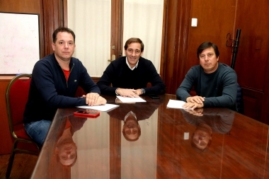 La Plata: Garro concretó un nuevo acuerdo paritario para los trabajadores municipales