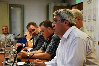 Javier Rodríguez advirtió que la Ley Ómnibus de Milei es “un golpe fatal” para la industria pesquera