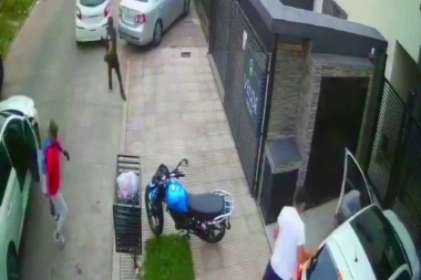 Inseguridad en el Conurbano: automovilista fue víctima de "pirañas" cuando llegó al domicilio