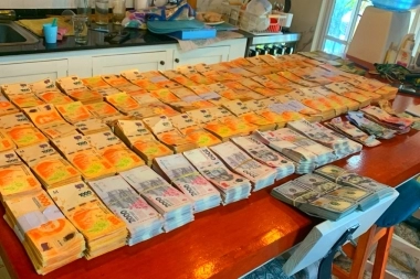 Contrabandeaban neumáticos y les incautaron decenas de millones de pesos en efectivo