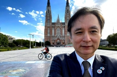 “Hermosa” y “es como un mundo paralelo”: las sensaciones del embajador de Japon tras visitar La Plata