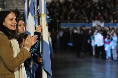 Con Soledad Martínez presente, más de 1500 chicos juraron a la Bandera en Vicente López