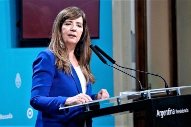 “Desde Casa Rosada no hay candidato”, aseguró Cerruti tras la renuncia a la relección del Alberto