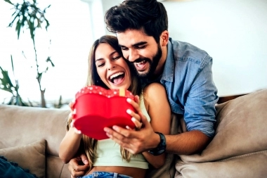 Desde chocolates hasta tecnología en cuotas sin interés: qué propone Banco Provincia para San Valentín