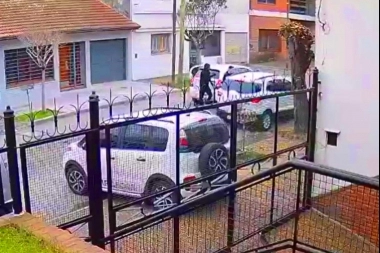 Más robos en Quilmes: estacionó, la encañonaron y la dejaron a pie