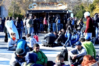 Fiesta, color y futbol: La Plata prepara un Fan Fest por el inicio del mundial Sub- 20