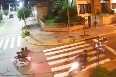 Cuando van o salen de trabajar, son víctimas de violentas bandas de motochorros