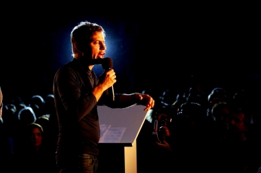 Kicillof fue a bendecir candidatos y lanzó: “El problema de los argentinos son Vidal y Macri”